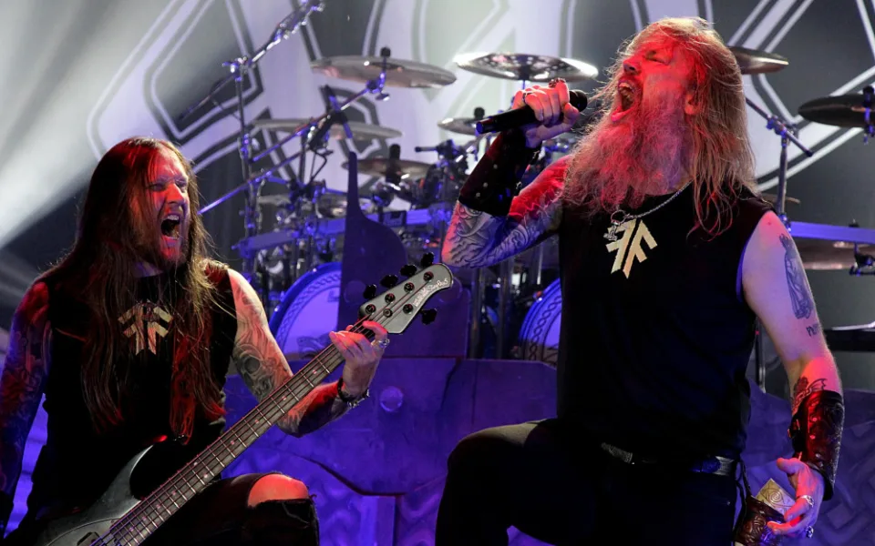 Amon Amarth.