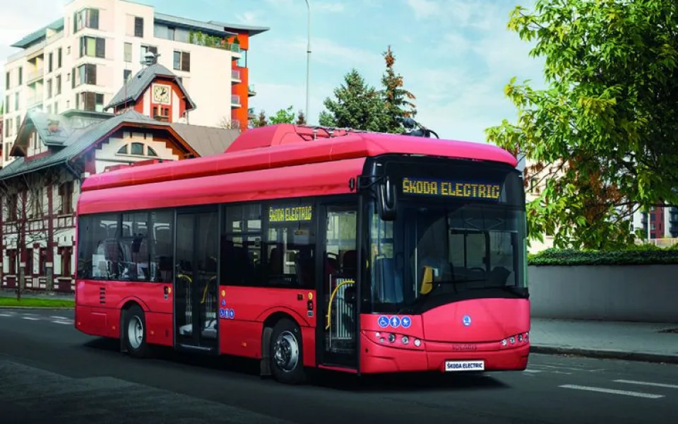 Škoda Electric dodala do Budapešti 21 trolejbusů za stovky milionů korun.