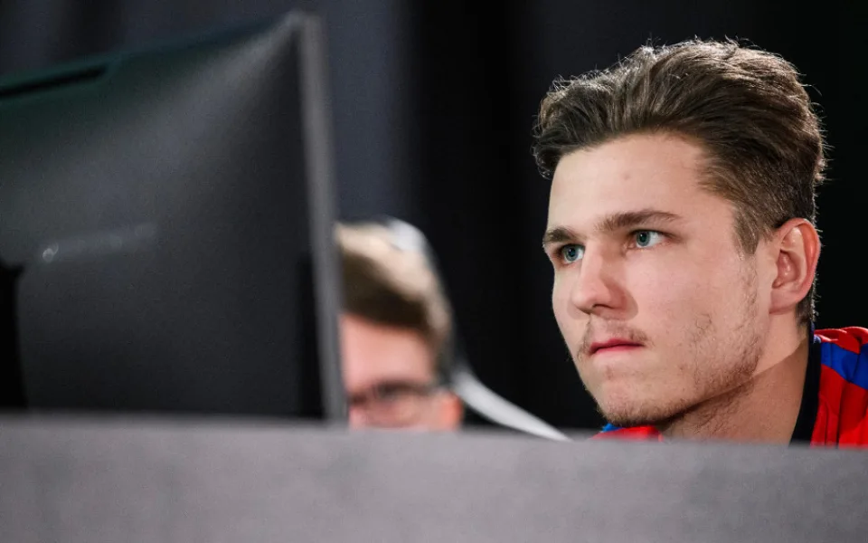 Viktorián T9Laky vyhrál charitativní turnaj ve hře FIFA