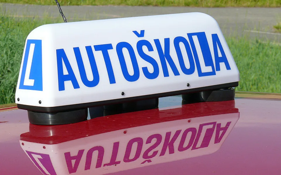 Počet pokusů o zisk řidičského průkazu bude možná omezený