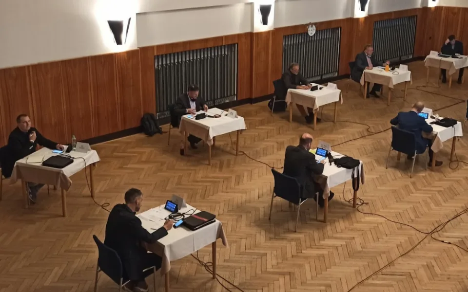 Domažlické městské zastupitelstvo jednalo v době koronavirové netradičním způsobem
