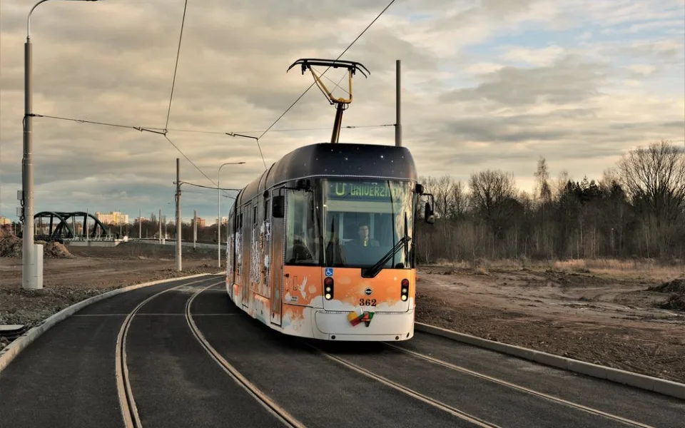 Po nejvytíženější tramvajové lince číslo 4 by měly v budoucnu jezdit největší tramvaje v zemi