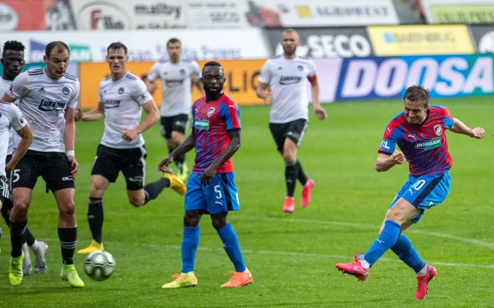Viktoriáni doma v dešti porazili Zlín 3:0, trefili se tři různí hráči