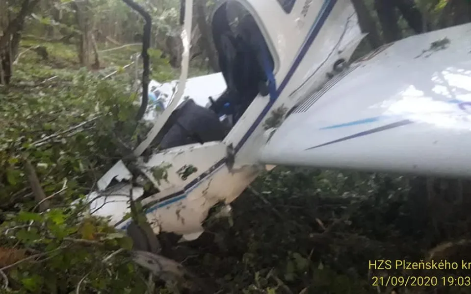 Pilot ultralightu havaroval večer na Tachovsku, vrtulník letecké záchranky ho transportoval do nemocnice