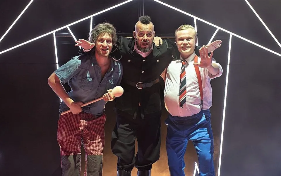 Martin Zahálka ml, Jan Maléř a Vladimír Pokorný ve hře Dortel