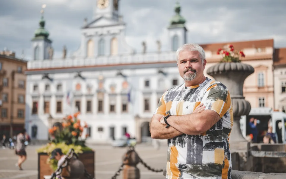 size4-16012082214861-2-v-kuchyni-doma-vladnu-ja-uklizi-ale-manzelka-priznava-pepa-z-masterchefa