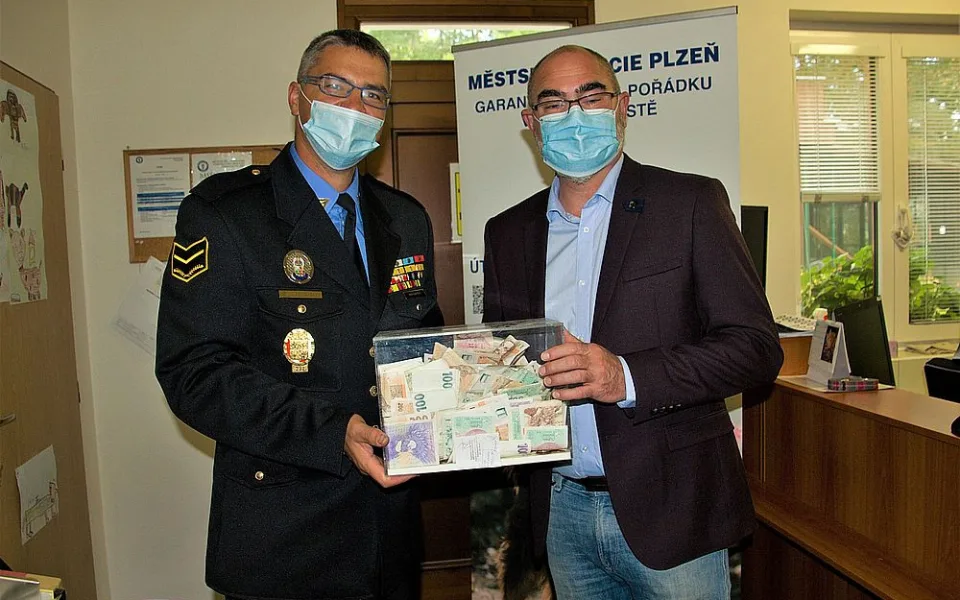 Veřejná sbírka pro zvířecí útulek pokračuje, pokladnička je už zpět na místě