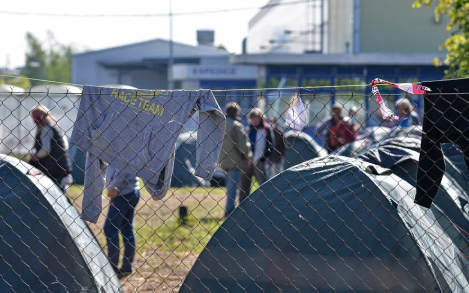 Stanové město v areálu bývalých kasáren ve Folmavské ulici se pro druhou vlnu koronavirové epidemie obnovovat nebude