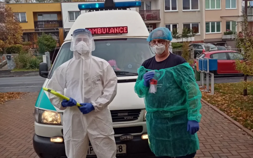 Odběrová sanitka Domažlické nemocnice se vrátila opět do akce