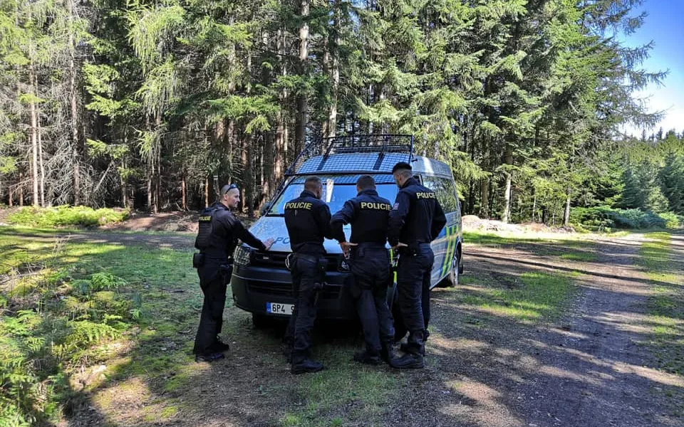 Policisté na Šumavě našli mrtvého muže, pravděpodobně jde o pohřešovaného seniora
