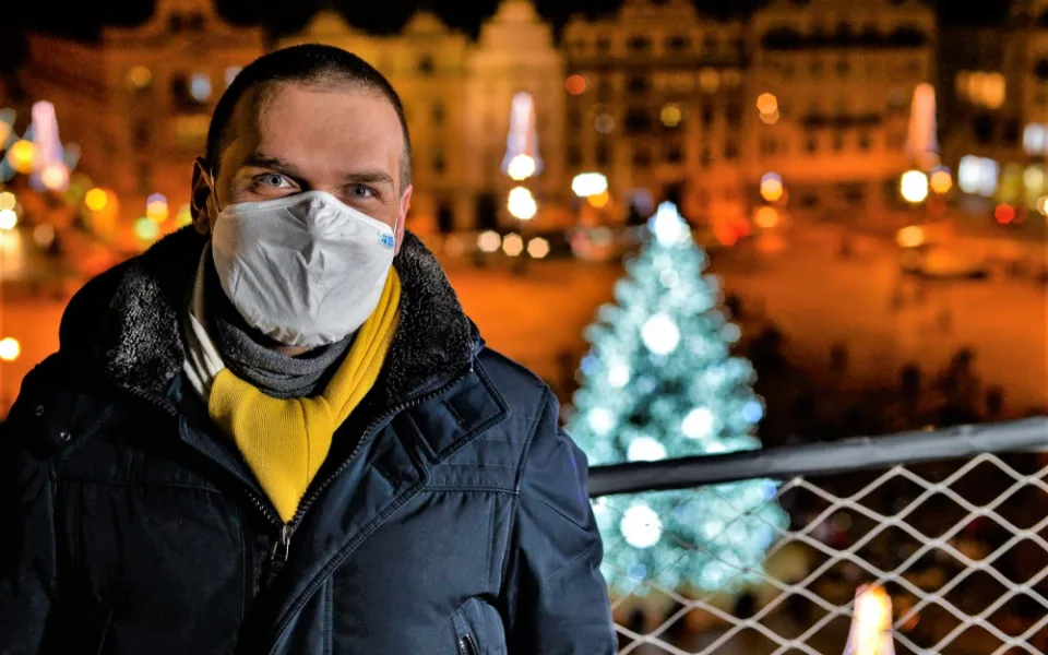 Primátor Plzně Martin Baxa v neděli slavnostně rozsvítil vánoční strom na náměstí Republiky