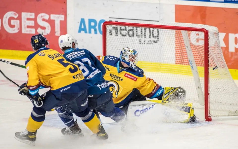 Gólová podívaná a Přikrylův hattrick, Plzeň na domácím ledě přehrála Zlín 7:5