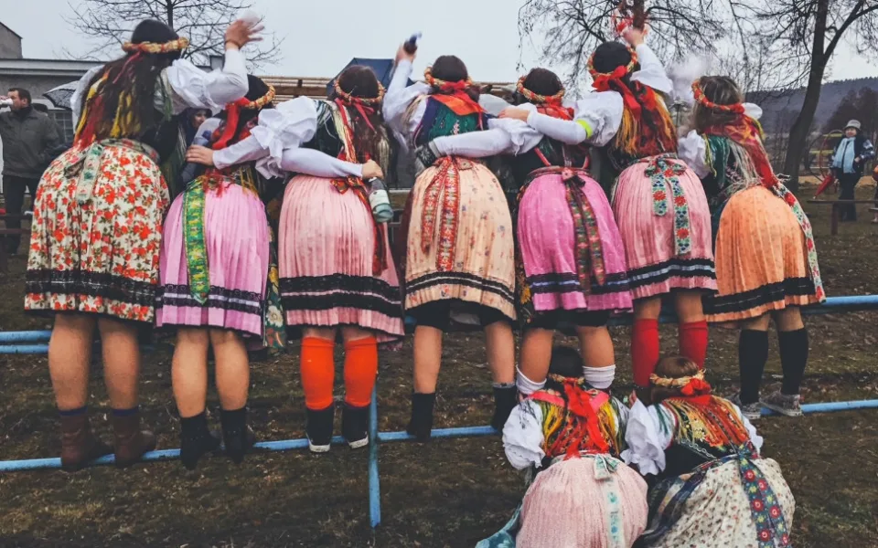 Masopustní průvody na Chodsku nezastavila ani válka, zrušil je až covid