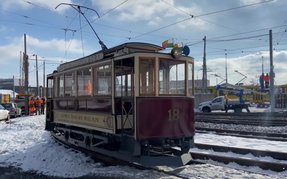 Škatulata hýbejte se! Kvůli rekonstrukci se musely přestěhovat historické tramvaje
