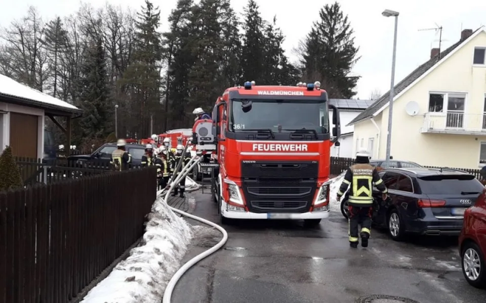 Dobrovolní hasiči pomáhali u požáru domu v bavorské obci