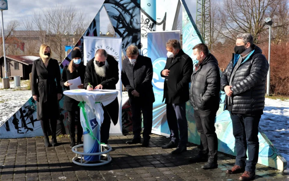 Vedení MO Plzeň 2 podepsalo se škodováckou společností novou smlouvu o pokračování partnerství ve Škoda Sport Parku