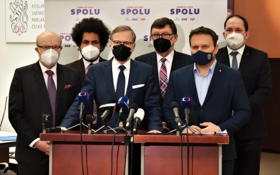Vláda se shodla s opozicí na znění pandemického zákona i na kompenzacích