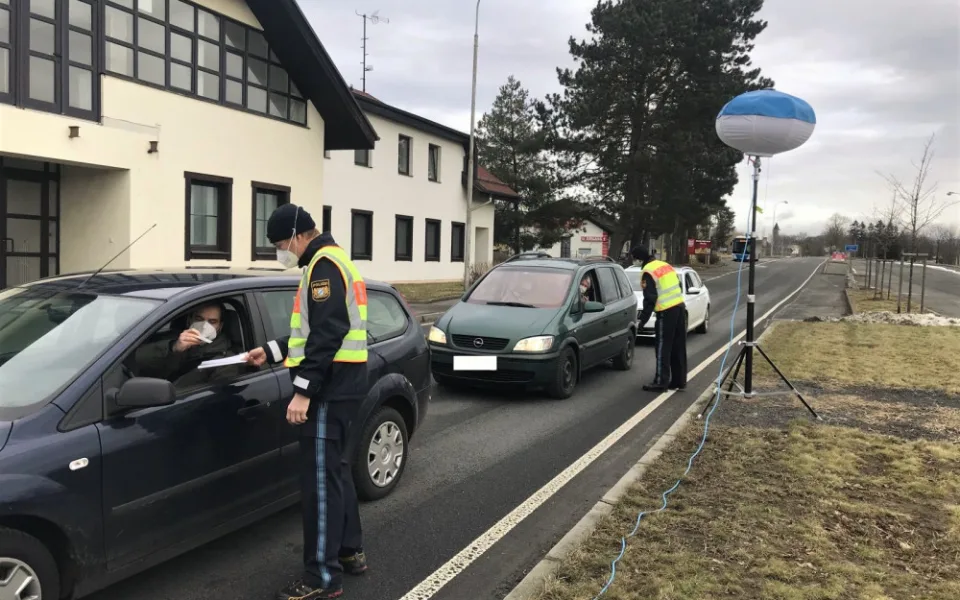 Bavorští policisté provádějí kontroly na bývalých hraničních přechodech v ČR, například ve Všerubech