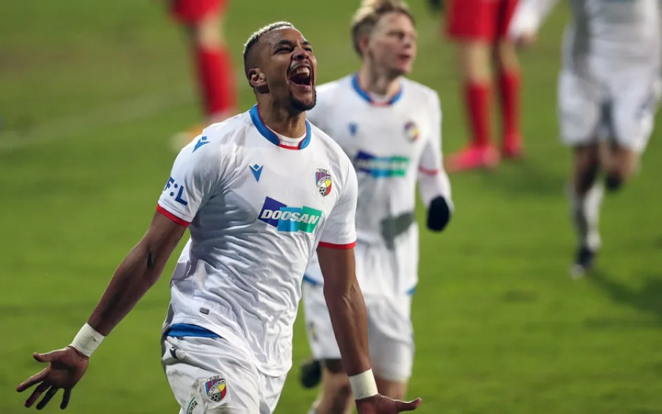 O těsnou výhru 1:0 nad Brnem se postaral Beaguel