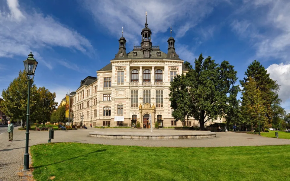 Budova Západočeského muzea patří k dominantám Plzně a zažila toho opravdu hodně