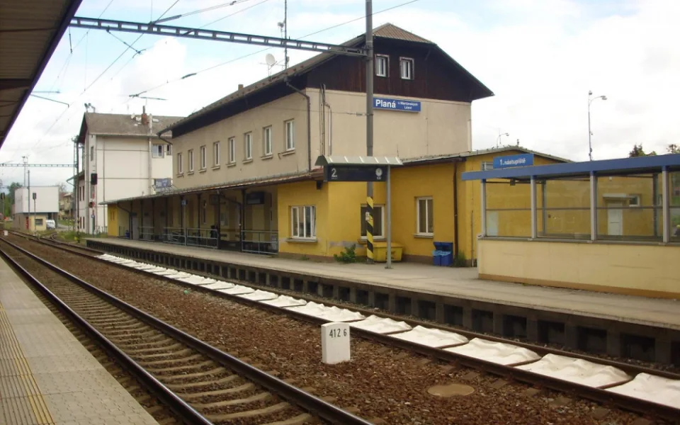 Nádraží v Plané u Mariánských Lázních se dočká rekonstrukce, potrvá rok