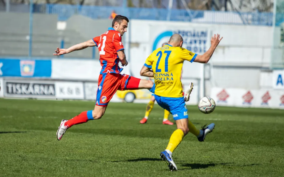 První poločas se viktoriáni v utkání s Teplicemi trápili, druhá půle se jim vydařila