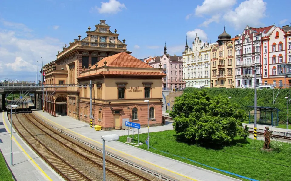 Nádražní budovu ve stanici Plzeň-Jižní Předměstí čeká rekonstrukce za 95 milionů