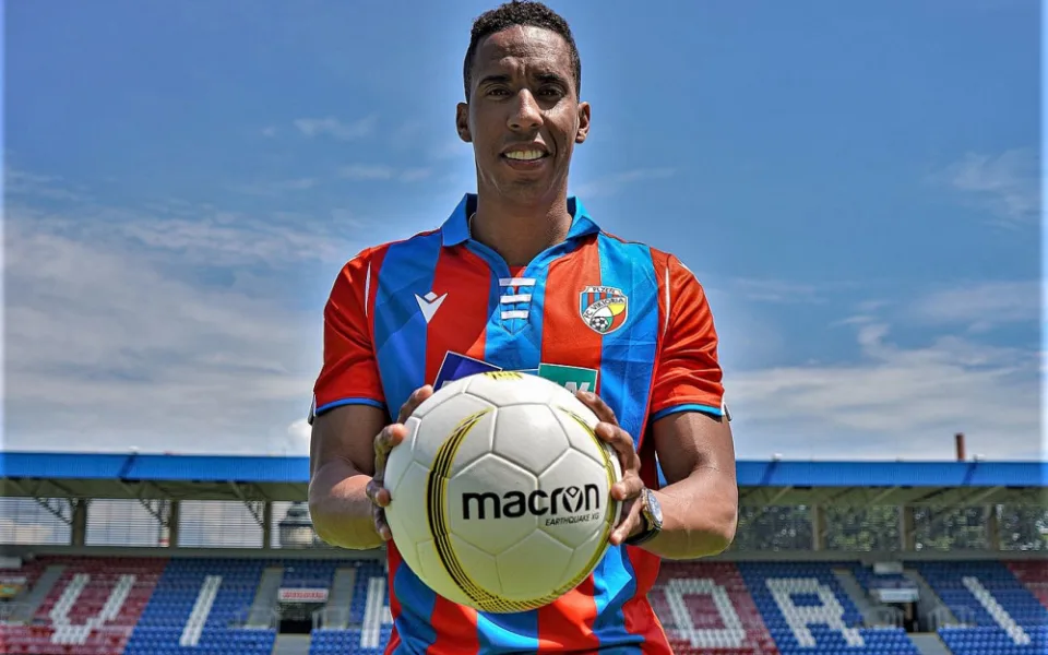 Novou posilou FC Viktoria Plzeň se stal kolumbijský křídelník Jhon Mosquera