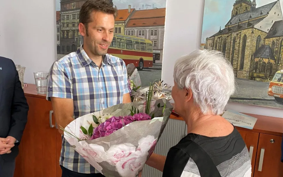 První setkání zachránce Jiřího Bouzka se zachráněnou Alenou Malou
