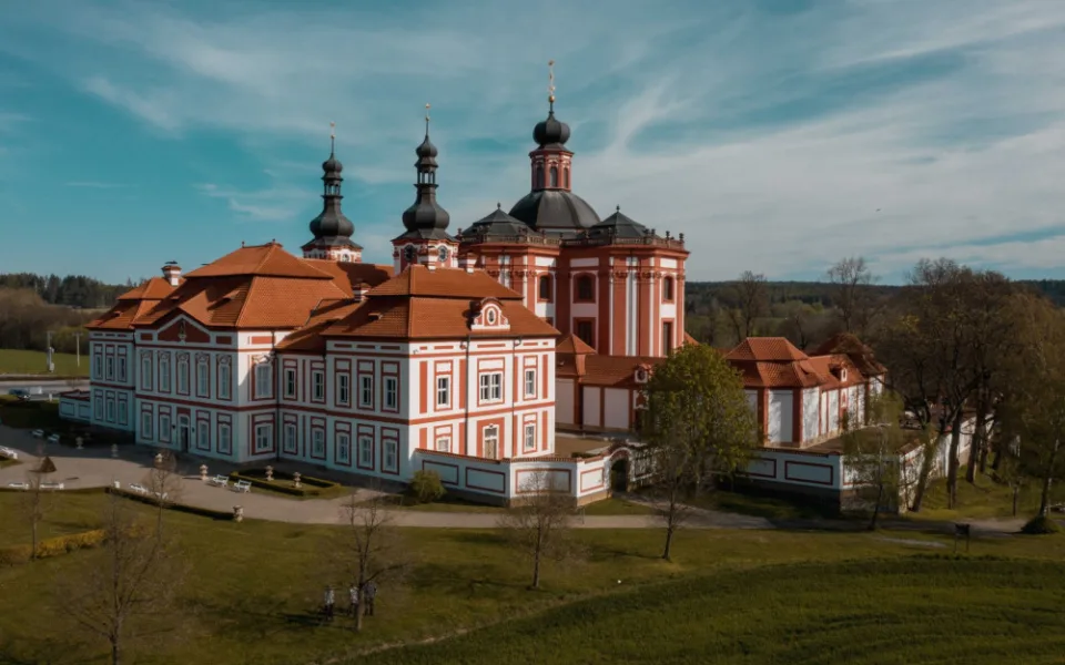 Veřejnosti se poprvé představil nově postavený ambit a kaple v Mariánské Týnici