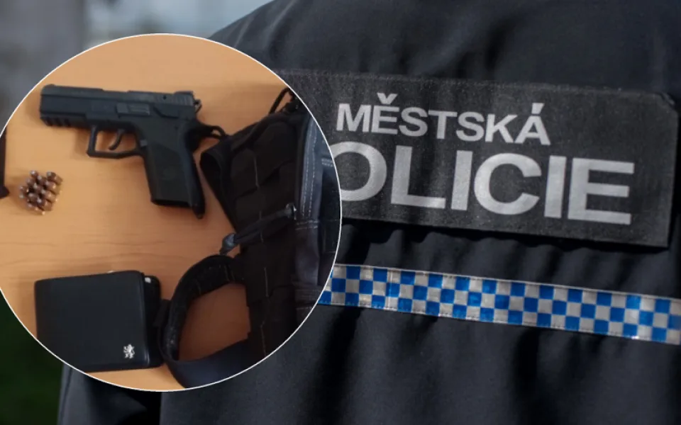 Nalezený batoh zaskočil policisty svým obsahem, byla v něm nabitá zbraň a zásobník