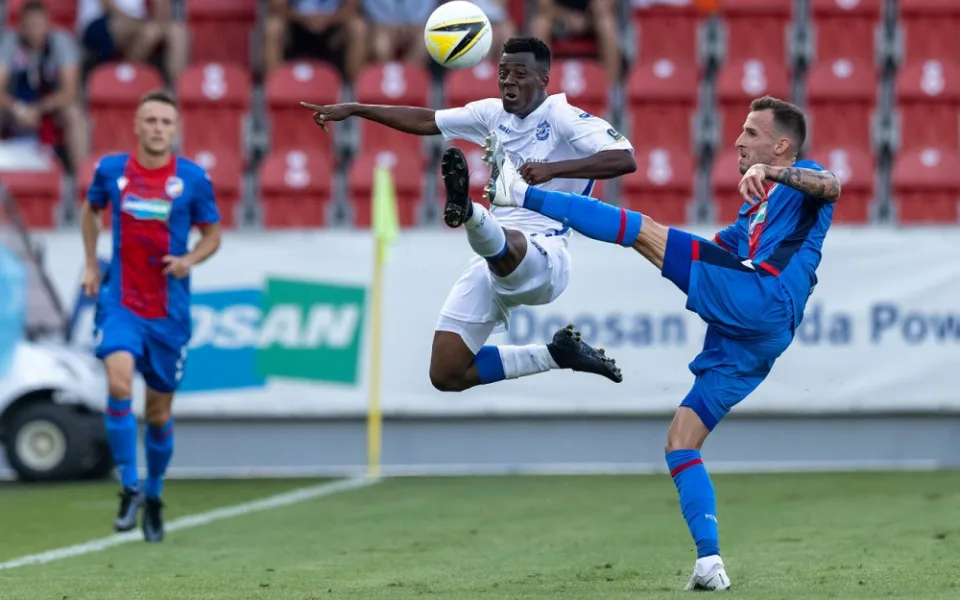 Start do sezony viktoriánům vyšel, Dynamo Brest porazili 2:1