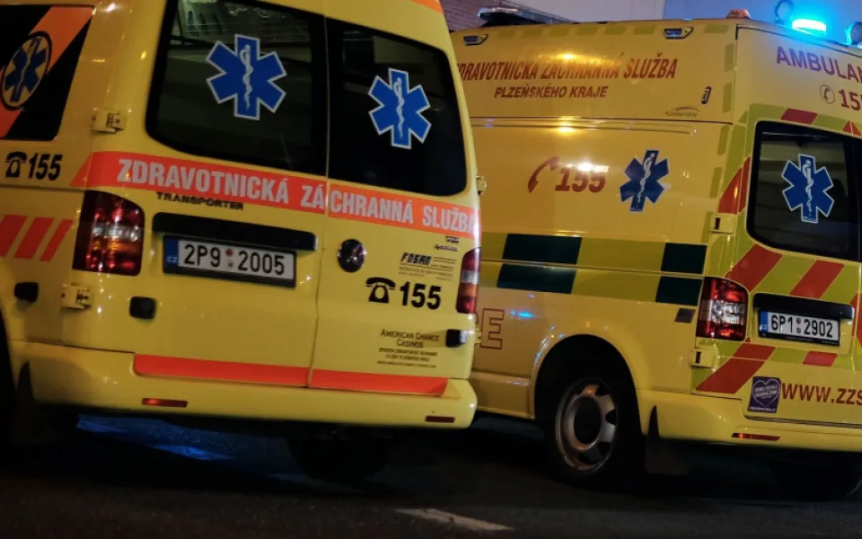 Cizinec napadl svého krajana, udeřil ho železným sekáčkem do hlavy