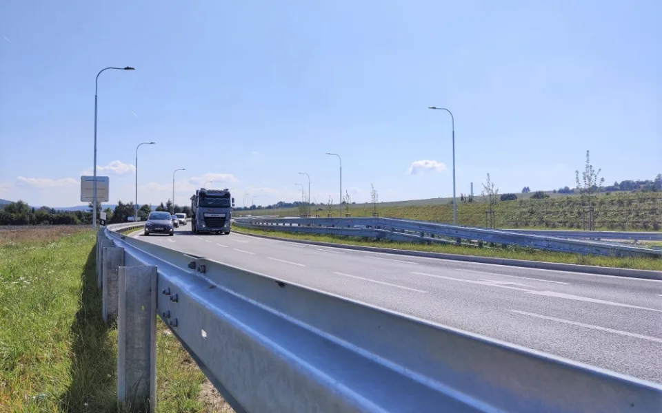 Řidiči v Plzni se dočkali kompletního otevření první části východního okruhu za půl miliardy korun