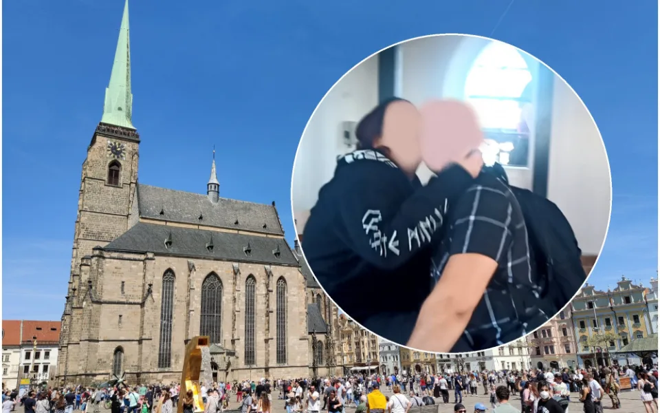 Náruživí milenci se oddávali sexu ve slavné věži katedrály, vrcholu však nedosáhli