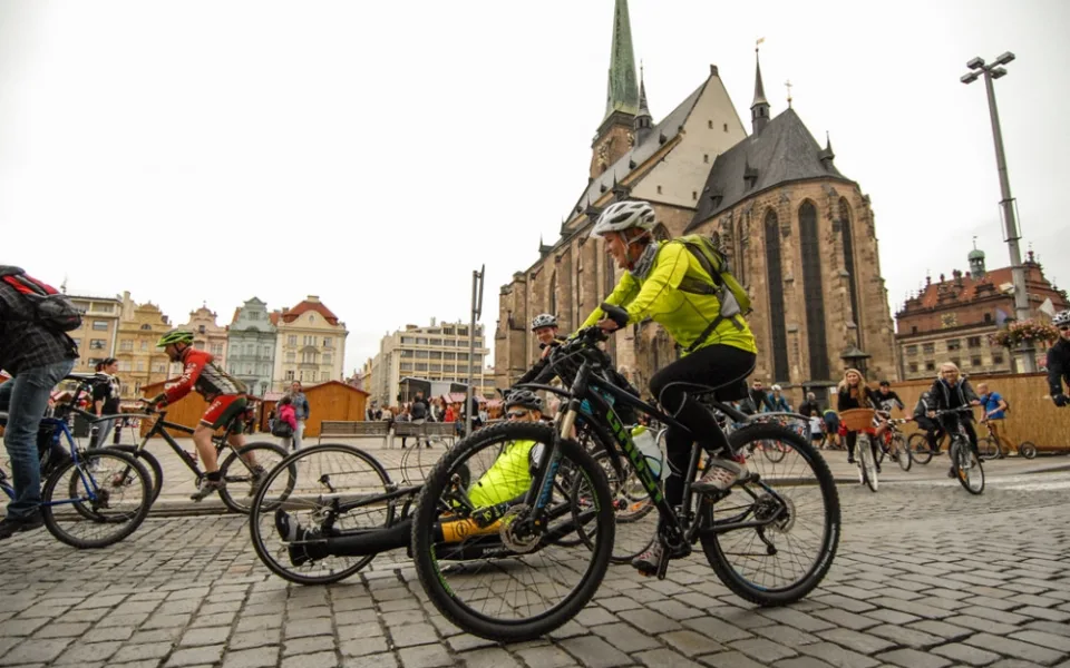 Archivní foto z plzeňské cyklojízdy