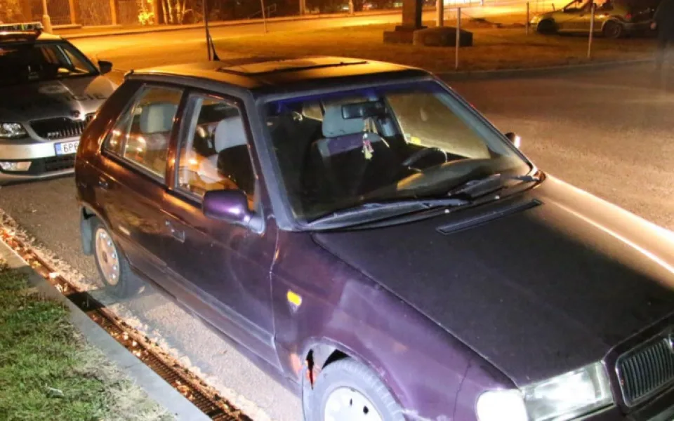 Nezletilý mladík si půjčil auto svých rodičů, daleko však nedojel