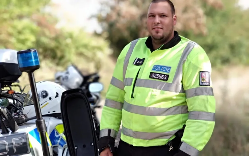 V práci se nenudím. Lidé jsou schopni natěsnat do auta i komín, říká plzeňský dopravní policista