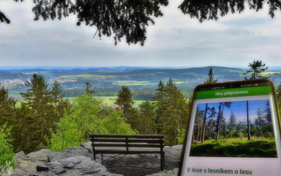 Brdskými lesy provede návštěvníky virtuální lesník, stačí si ho zdarma stáhnout do mobilu