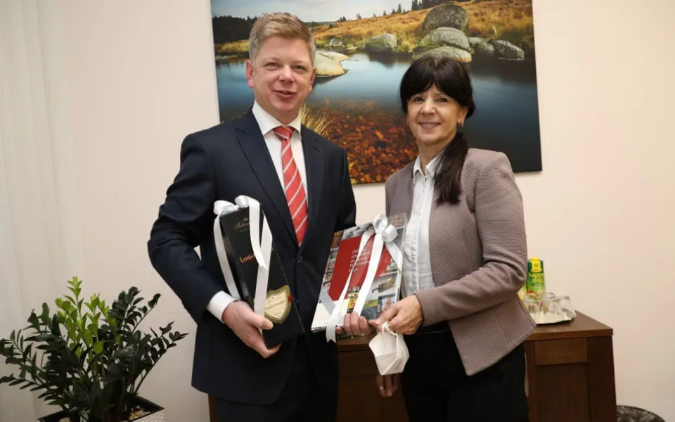 Nového primátora Plzně Pavla Šindeláře přijala hejtmanka Plzeňského kraje Ilona Mauritzová