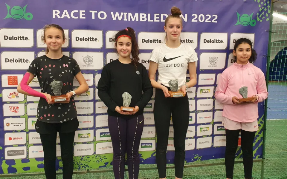 size4-16445815678126-241-serie-turnaju-mladych-tenisovych-nadeji-race-to-wimbledon-je-ve-sve-polovine