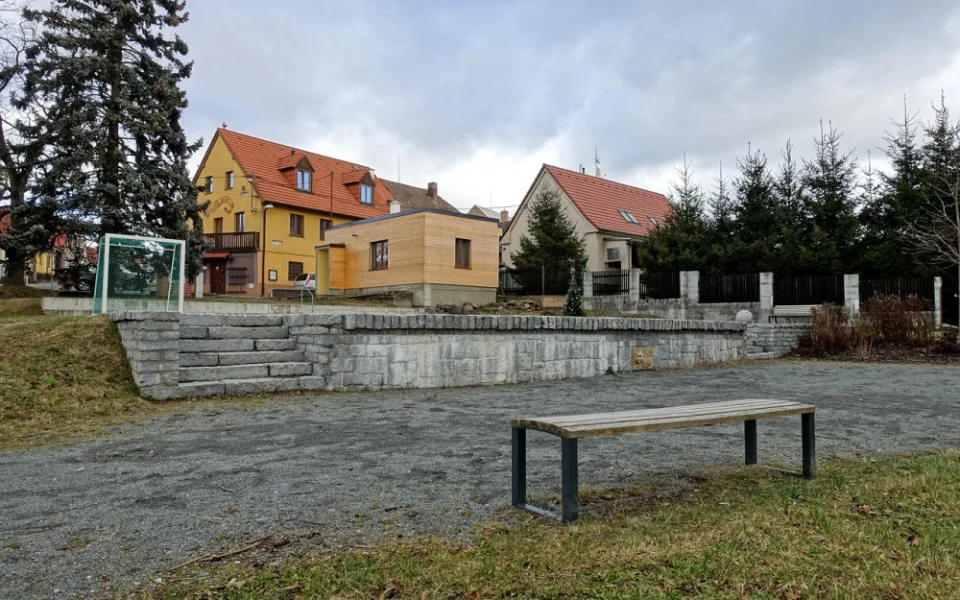 Jaký název ponese park v Červeném Hrádku? Rozhodnout mohu obyvatelé obvodu