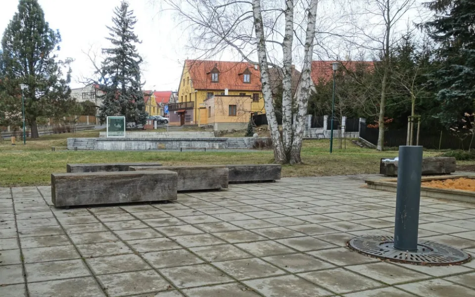 Obyvatelé plzeňské Doubravky rozhodli, park v Červeném Hrádku ponese název Hrádecký