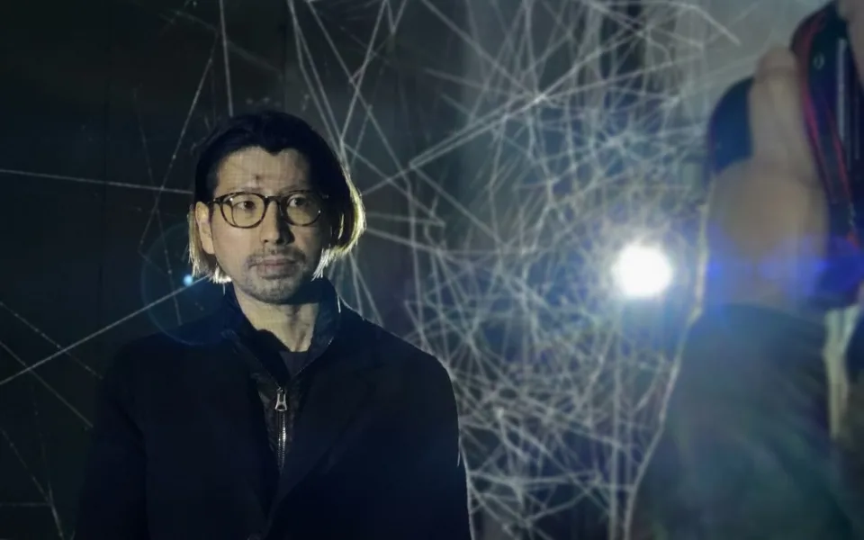 Yasuhiro Chida vystavuje po celém světě a patří mezi nejvýznamnější představitele moderního digitálního umění