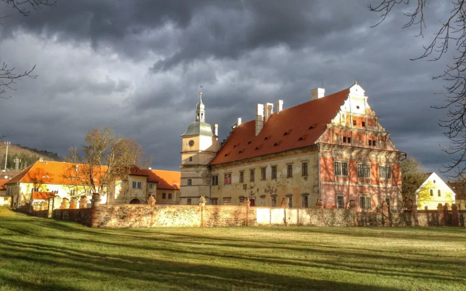 Památky Plzeňského kraje zahájí sezonu bez mimořádných opatření, vstupné zdraží
