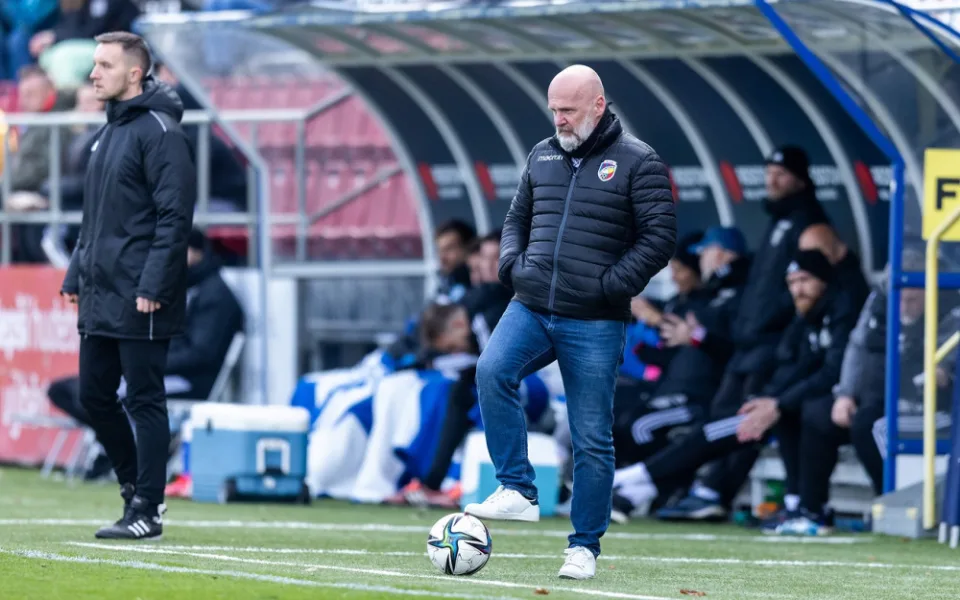 Musíme se dát rychle dohromady, říká Bílek po třetí remíze fotbalové Plzně