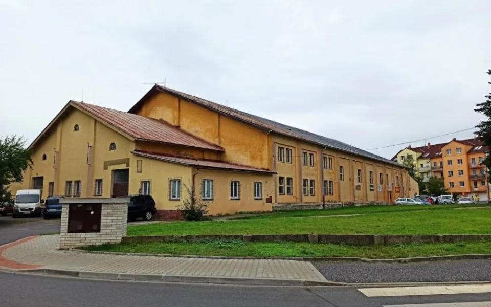 Objekt bývalého PDA, dříve Posádkový dům armády