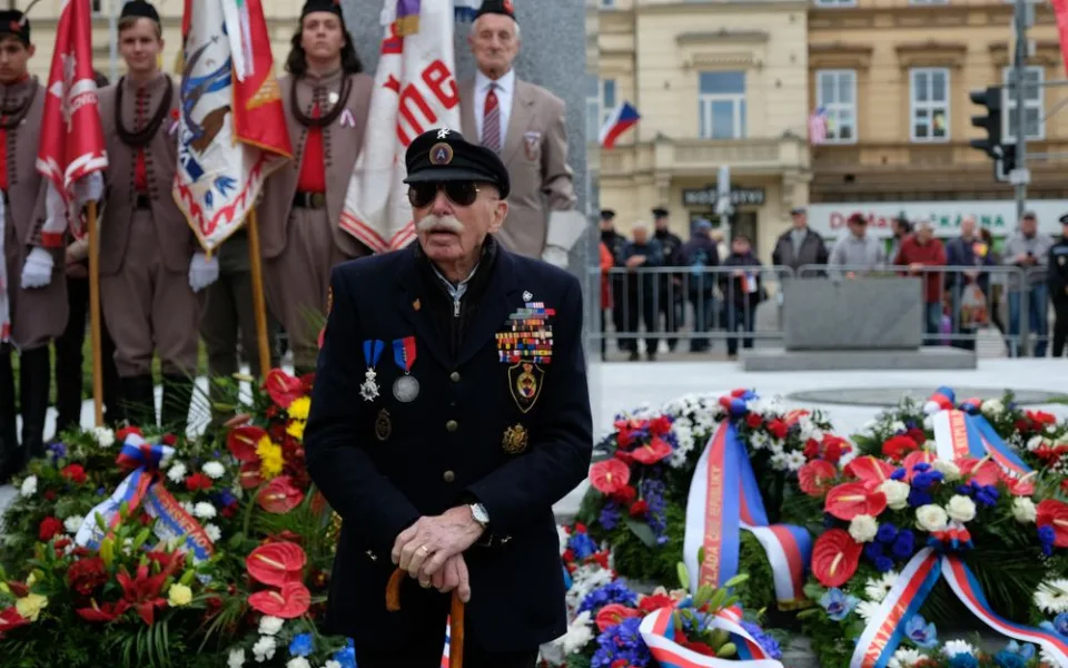 Ve věku nedožitých 99 let zemřel Louis Gihoul, slavný belgický veterán a osvoboditel západních Čech