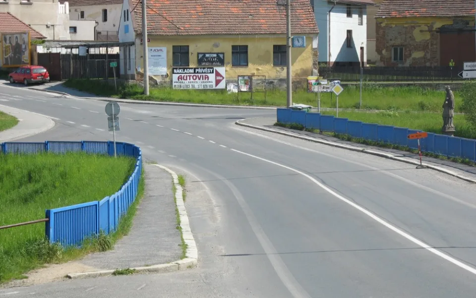 Řidiče čeká další dopravní omezení, kvůli opravě se až do konce listopadu uzavře most v Liticích