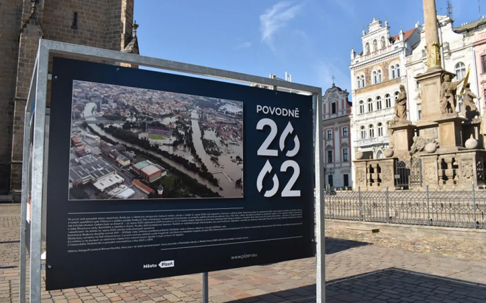 Nejhorší povodně v moderní historii města připomíná výstava na náměstí